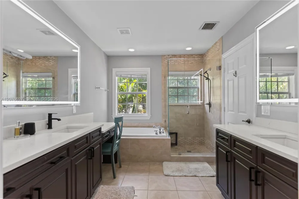 1139 Victoria Park Rd Fort Lauderdale, FL 33304
