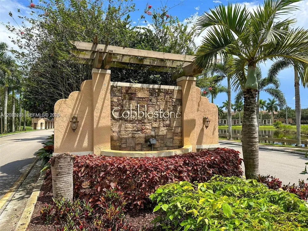 634 SW 147th Ave #634 Pembroke Pines, FL 33027