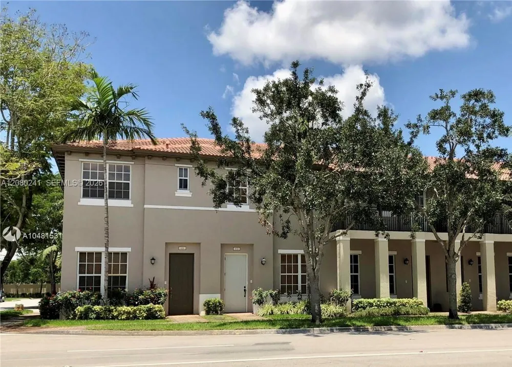 634 SW 147th Ave #634 Pembroke Pines, FL 33027