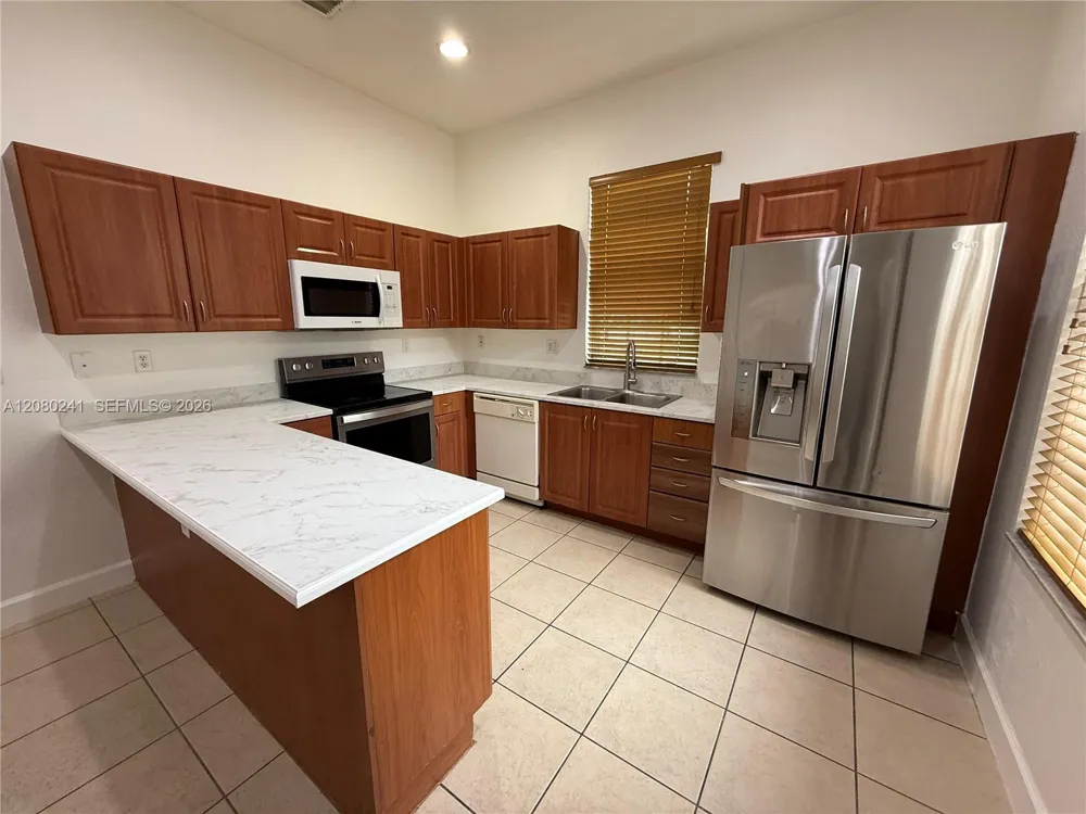 634 SW 147th Ave #634 Pembroke Pines, FL 33027