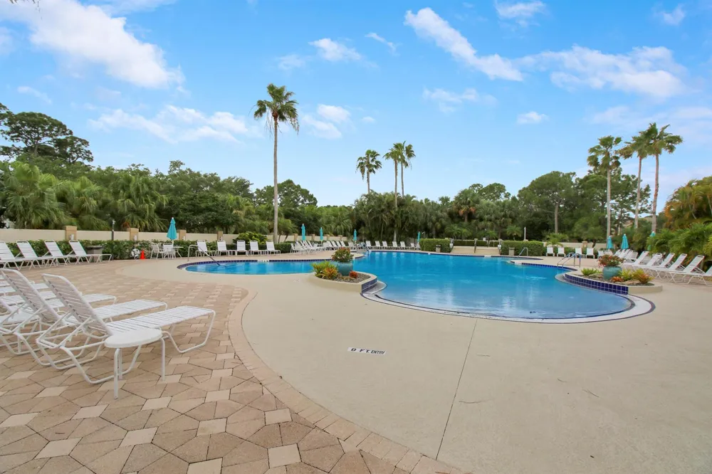 8389 Mulligan Circle Port St. Lucie, FL 34986
