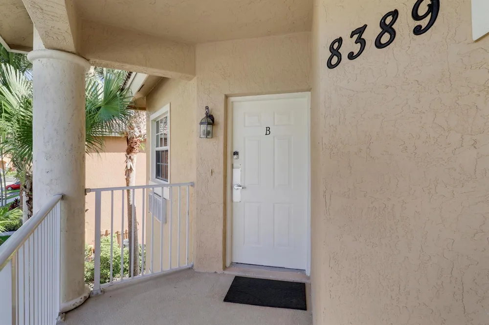 8389 Mulligan Circle Port St. Lucie, FL 34986