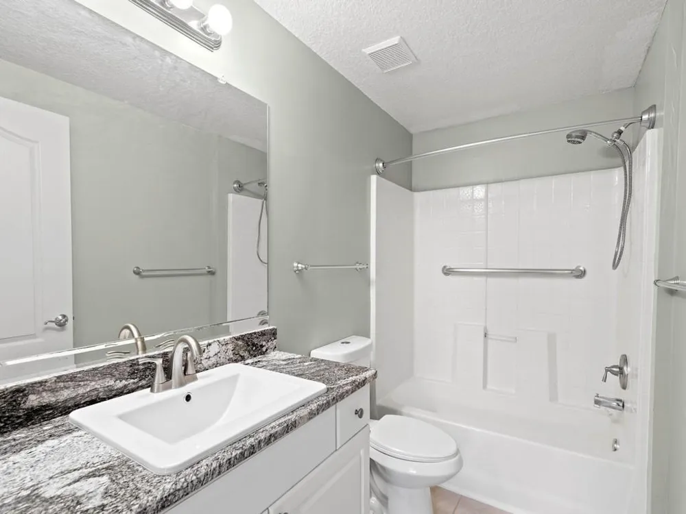 5095 FAIRWAYS CIRCLE #I105 Vero Beach, FL 32967