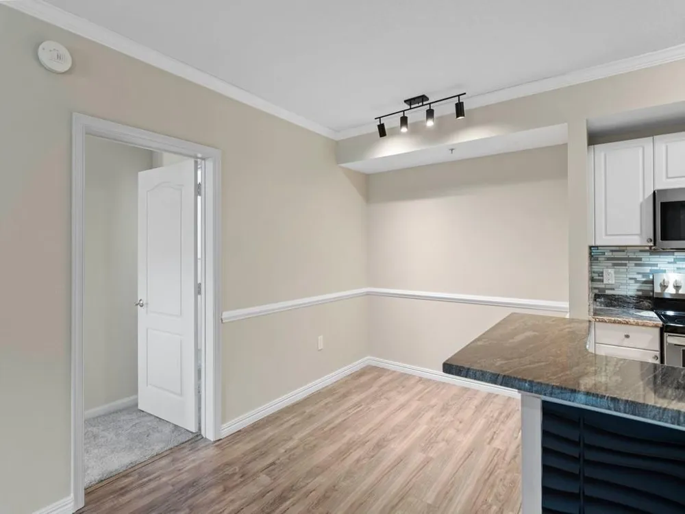 5095 FAIRWAYS CIRCLE #I105 Vero Beach, FL 32967