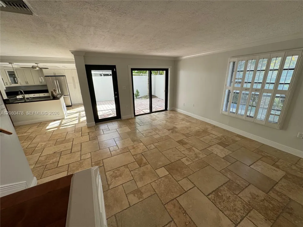4702 SW 67th Ave #O5 Miami, FL 33155