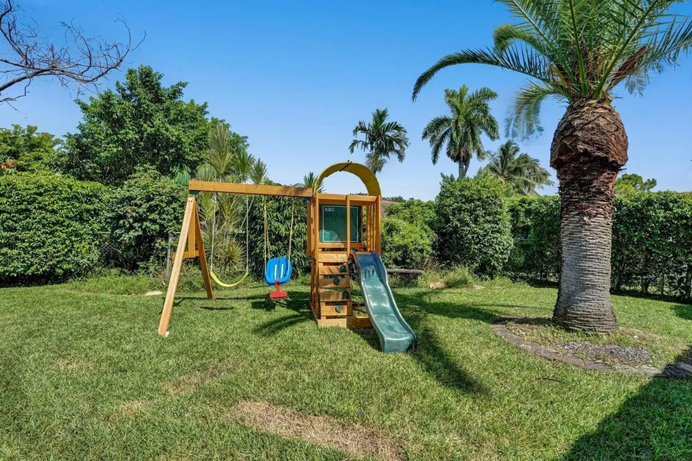 2109 NW 87TH TERRACE Coral Springs, FL 33071