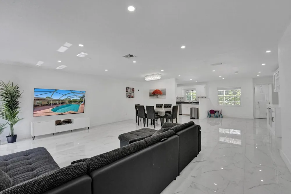 2109 NW 87TH TERRACE Coral Springs, FL 33071