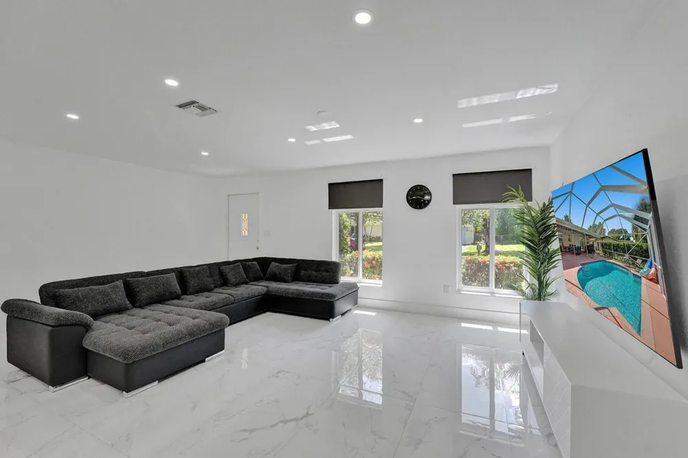 2109 NW 87TH TERRACE Coral Springs, FL 33071