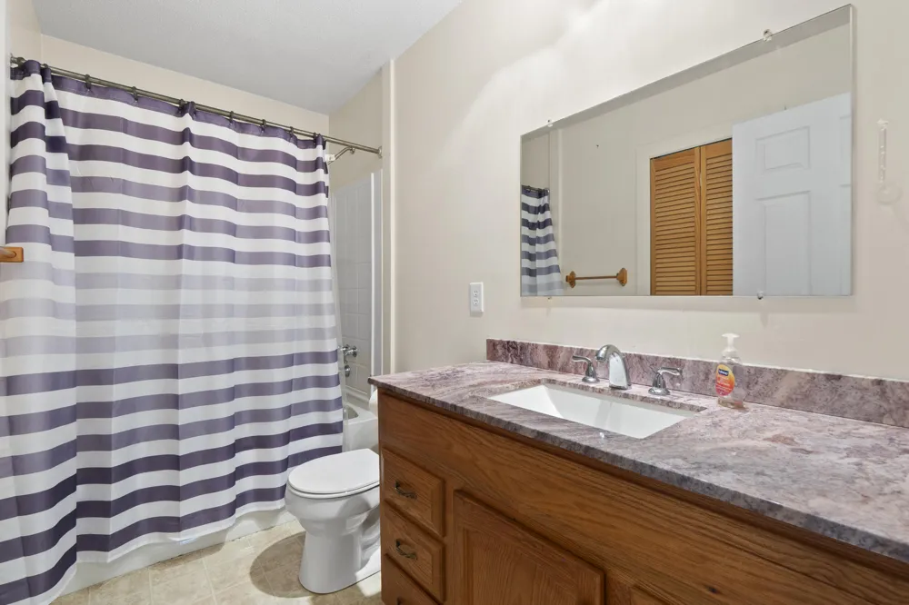 16127 Lakewood Drive Sale Creek, TN 37373
