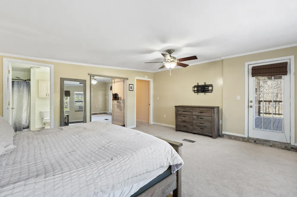 16127 Lakewood Drive Sale Creek, TN 37373