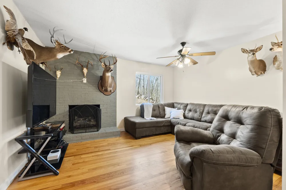 16127 Lakewood Drive Sale Creek, TN 37373