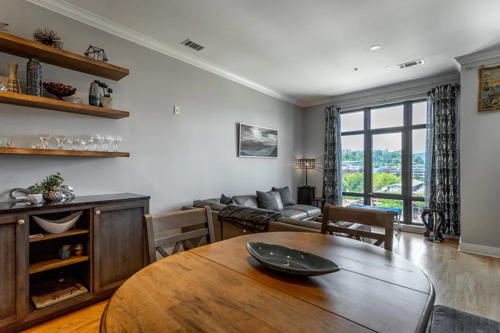 129 Walnut Street Chattanooga, TN 37403