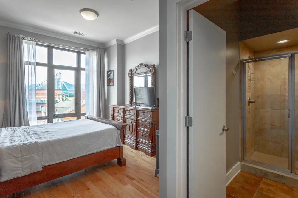 129 Walnut Street Chattanooga, TN 37403