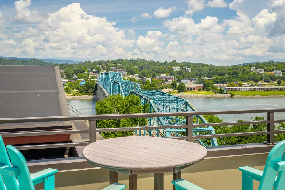 129 Walnut Street Chattanooga, TN 37403