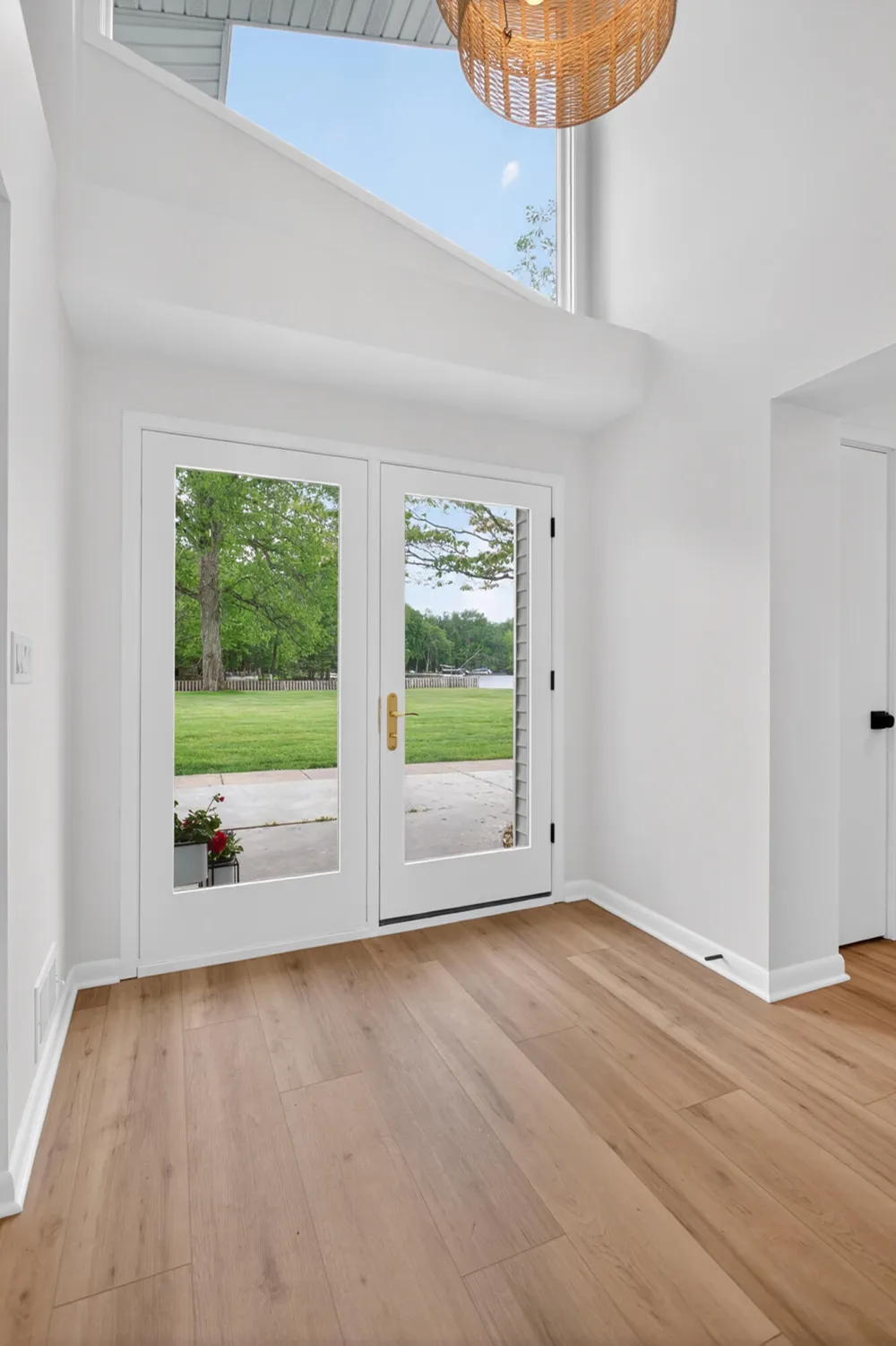 5010 Woodland Road Summit Township, MI 49203