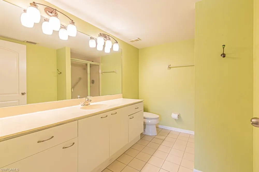 7768 Jewel Lane #102 Naples, FL 34109