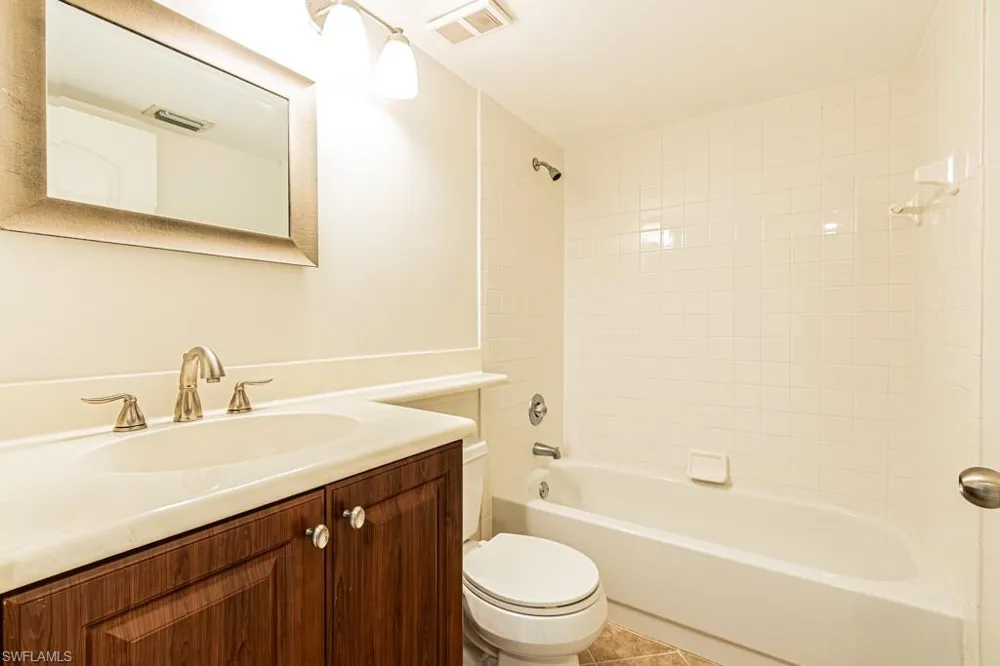 7768 Jewel Lane #102 Naples, FL 34109