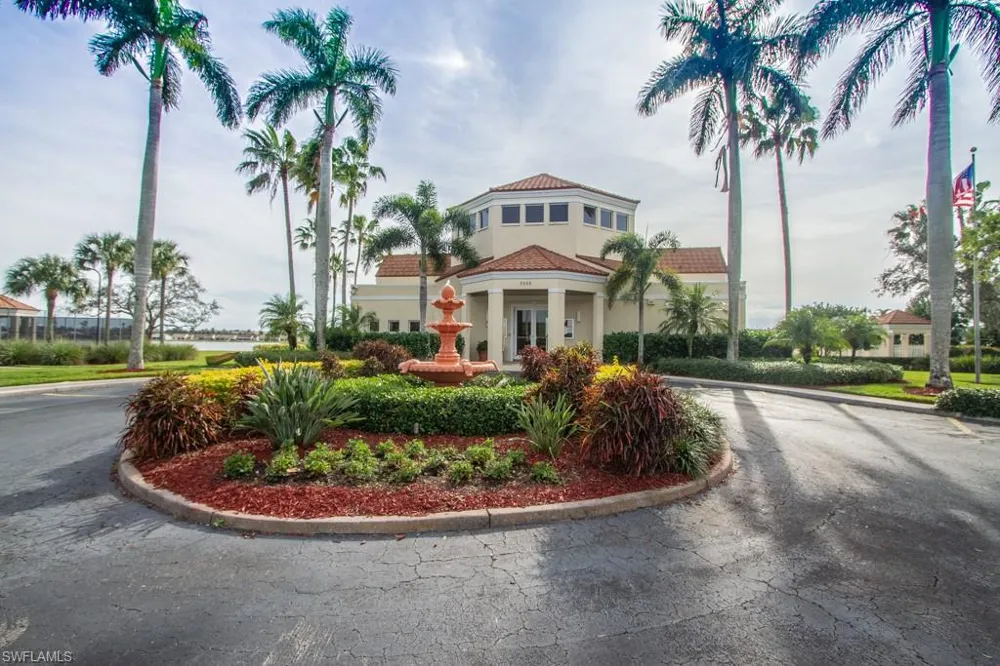 7768 Jewel Lane #102 Naples, FL 34109