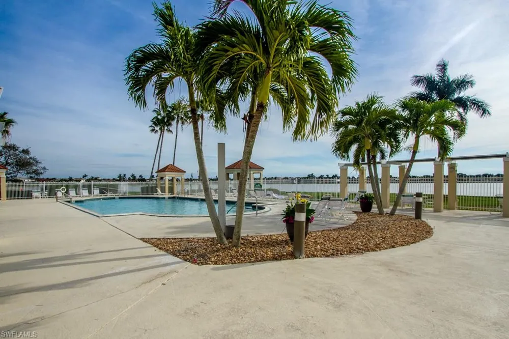7768 Jewel Lane #102 Naples, FL 34109