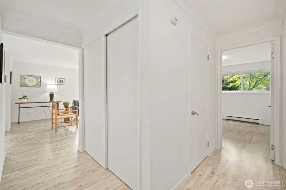 914 6th Avenue #201 Seattle, WA 98109