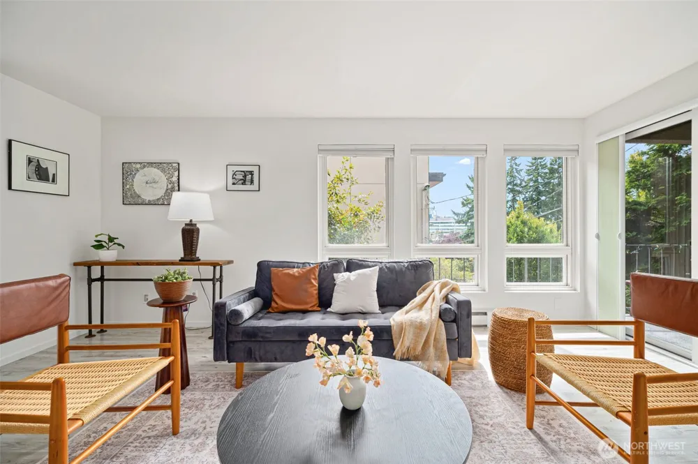 914 6th Avenue #201 Seattle, WA 98109