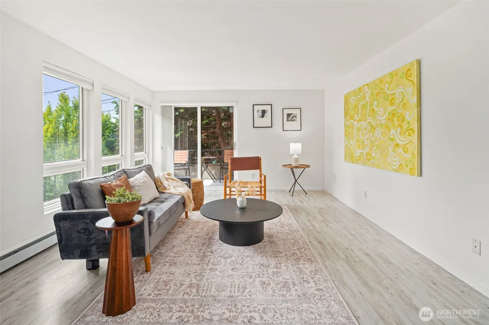 914 6th Avenue #201 Seattle, WA 98109