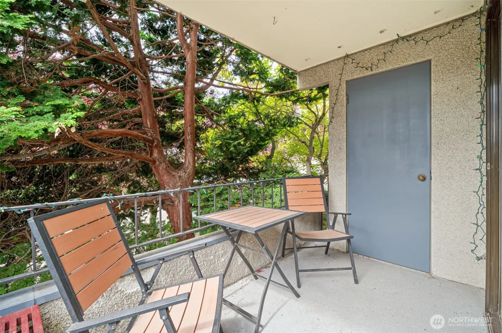914 6th Avenue #201 Seattle, WA 98109
