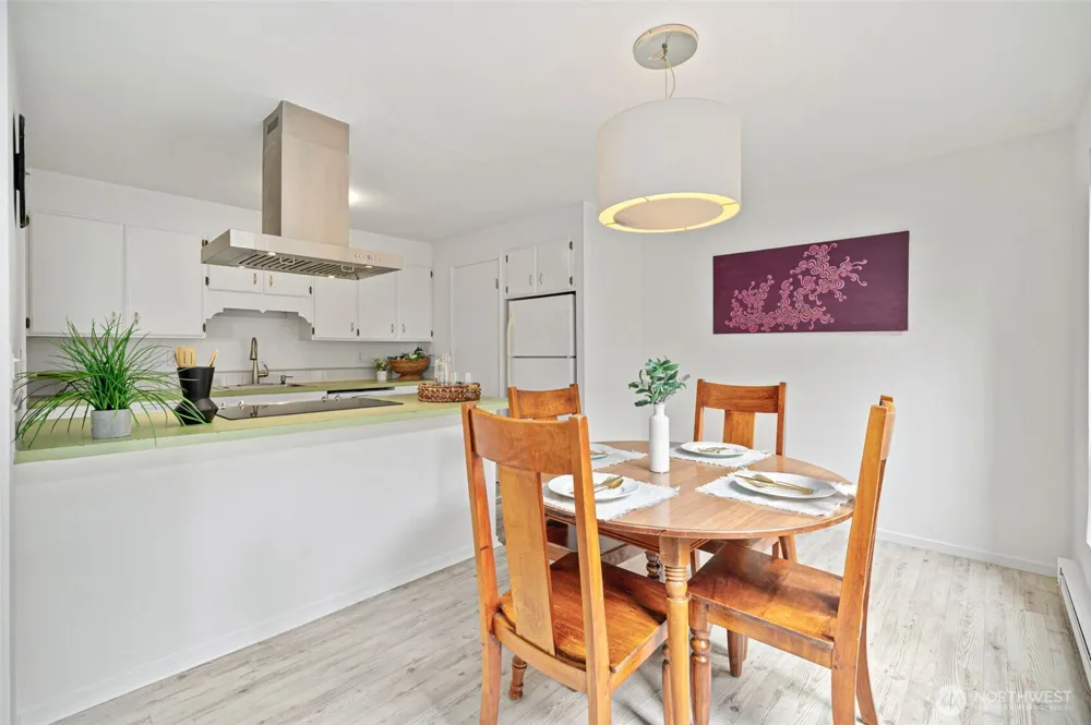914 6th Avenue #201 Seattle, WA 98109