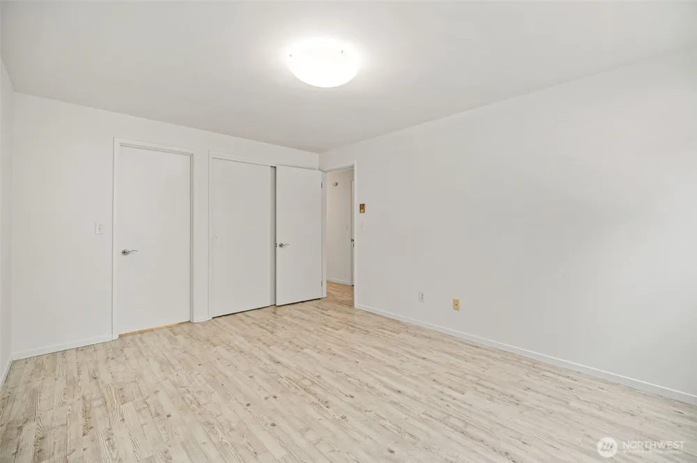914 6th Avenue #201 Seattle, WA 98109