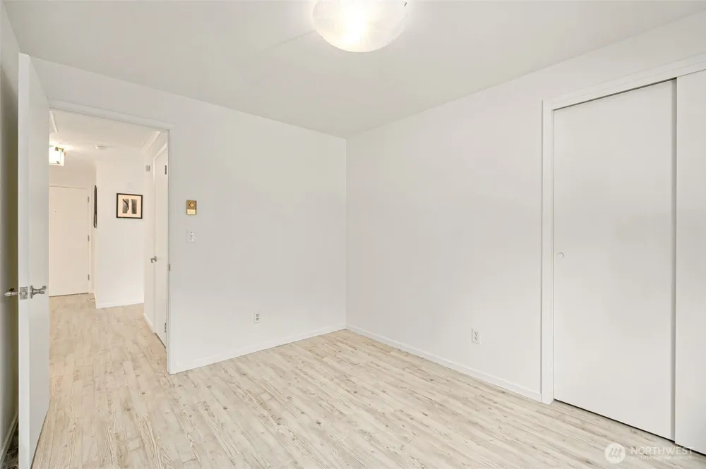 914 6th Avenue #201 Seattle, WA 98109