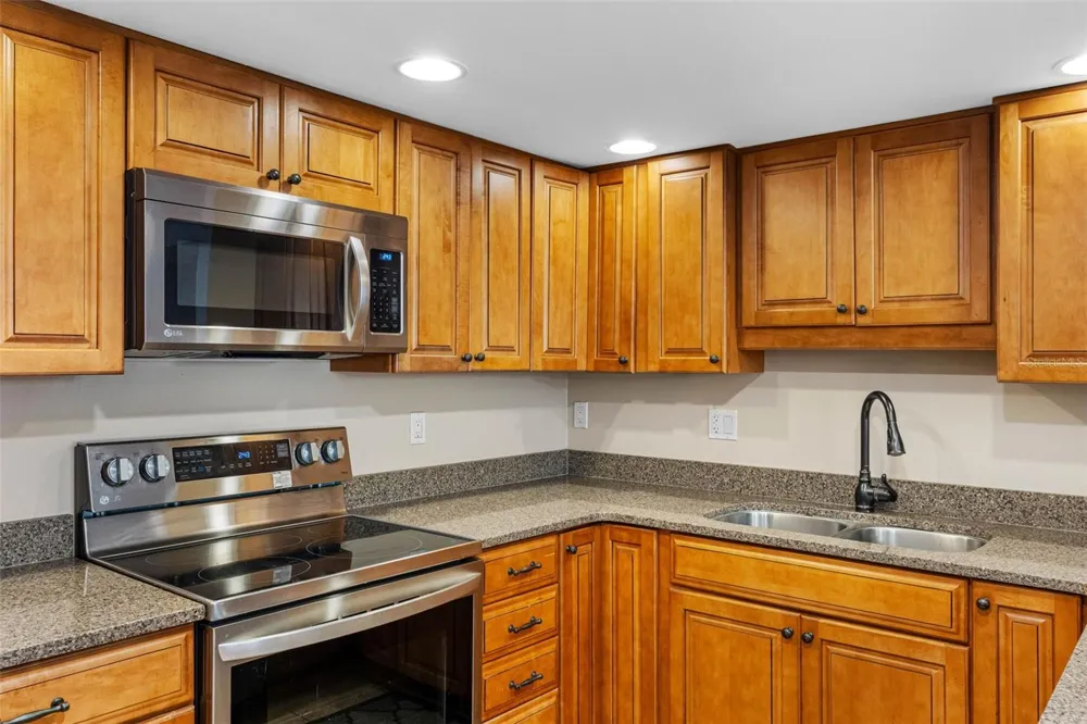 1480 GULF BOULEVARD #1011 Clearwater Beach, FL 33767