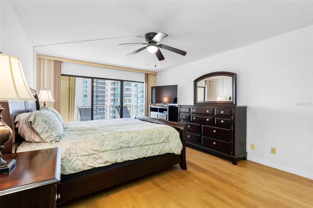 1480 GULF BOULEVARD #1011 Clearwater Beach, FL 33767