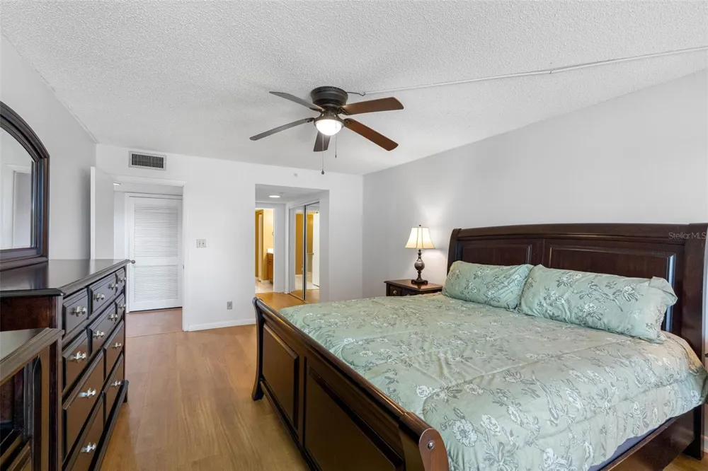 1480 GULF BOULEVARD #1011 Clearwater Beach, FL 33767