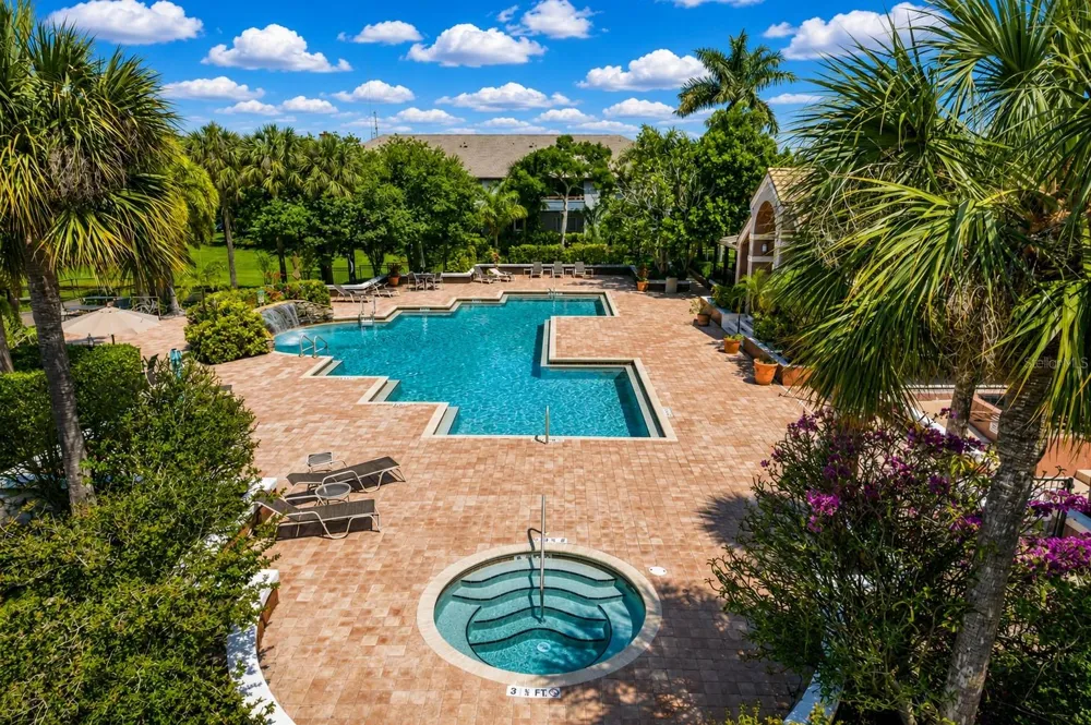 10263 GANDY BOULEVARD #205 St Petersburg, FL 33702