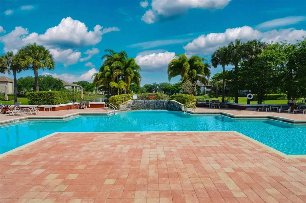 10263 GANDY BOULEVARD #205 St Petersburg, FL 33702