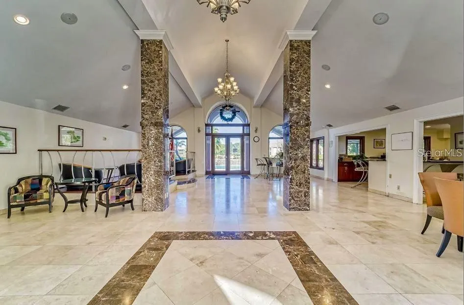 10263 GANDY BOULEVARD #205 St Petersburg, FL 33702