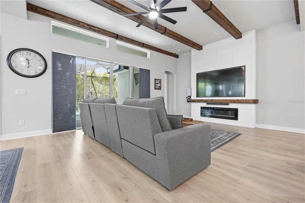 7720 PARADISO DRIVE Apollo Beach, FL 33572