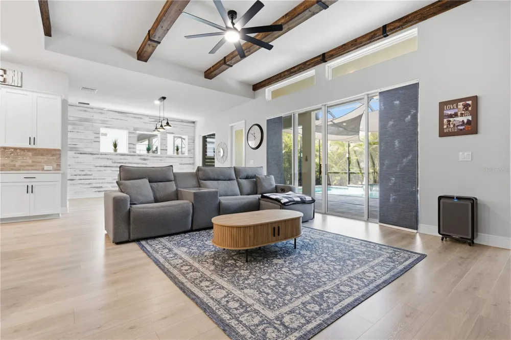 7720 PARADISO DRIVE Apollo Beach, FL 33572