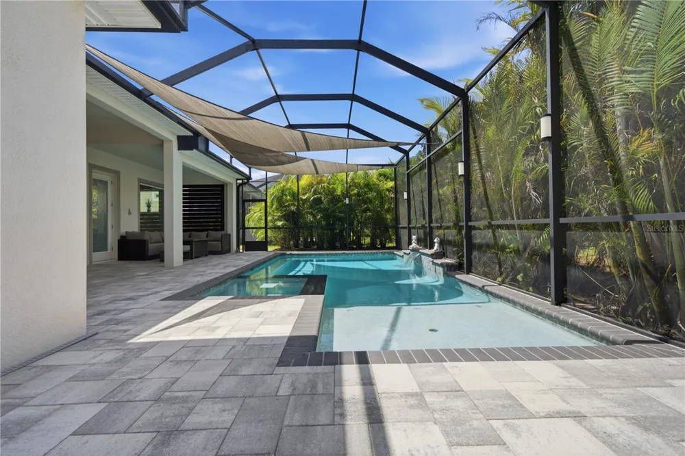 7720 PARADISO DRIVE Apollo Beach, FL 33572