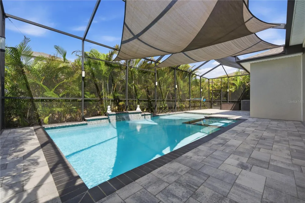 7720 PARADISO DRIVE Apollo Beach, FL 33572