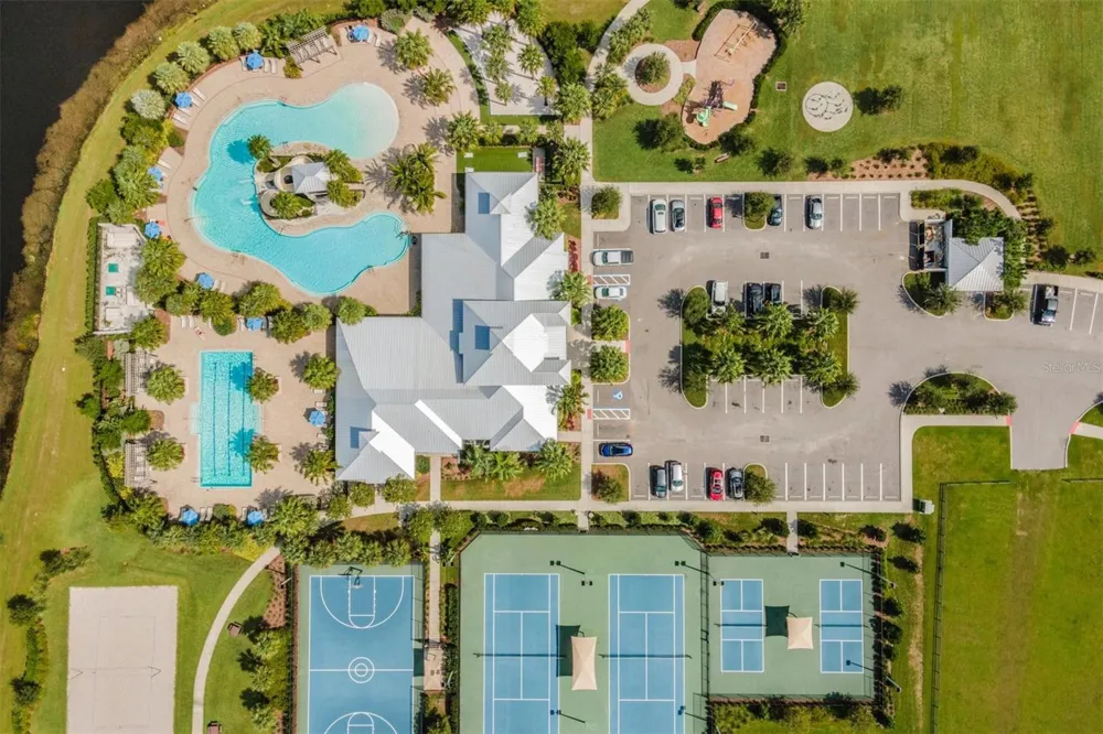7720 PARADISO DRIVE Apollo Beach, FL 33572