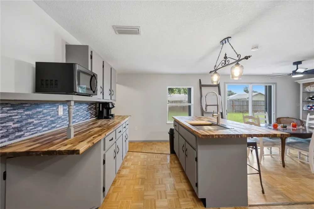 21298 MIDWAY BOULEVARD Port Charlotte, FL 33952