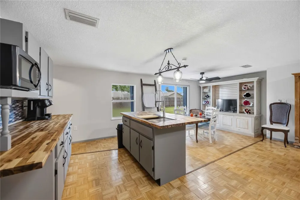 21298 MIDWAY BOULEVARD Port Charlotte, FL 33952