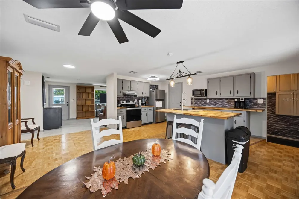 21298 MIDWAY BOULEVARD Port Charlotte, FL 33952