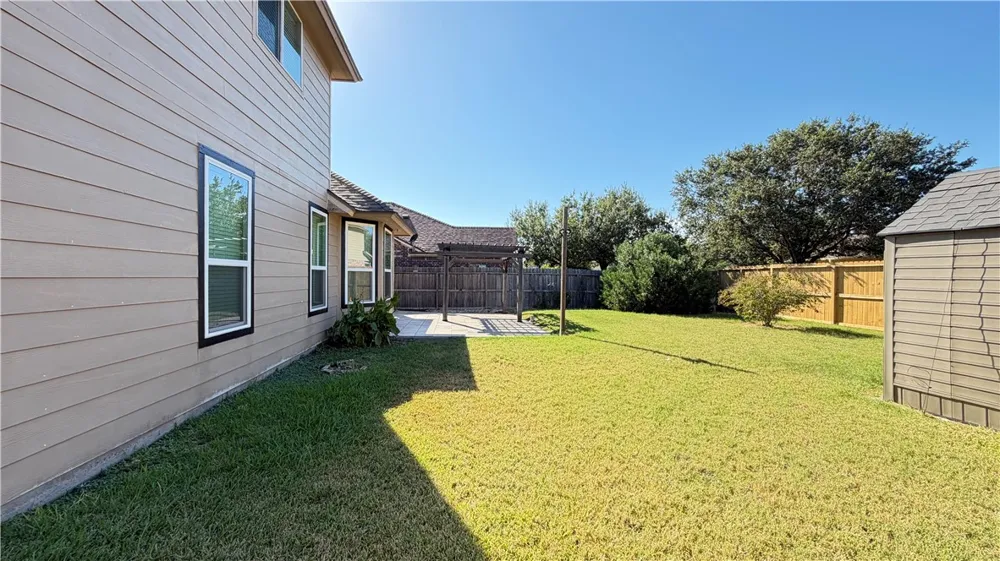 2221 Mendocino Drive Portland, TX 78374