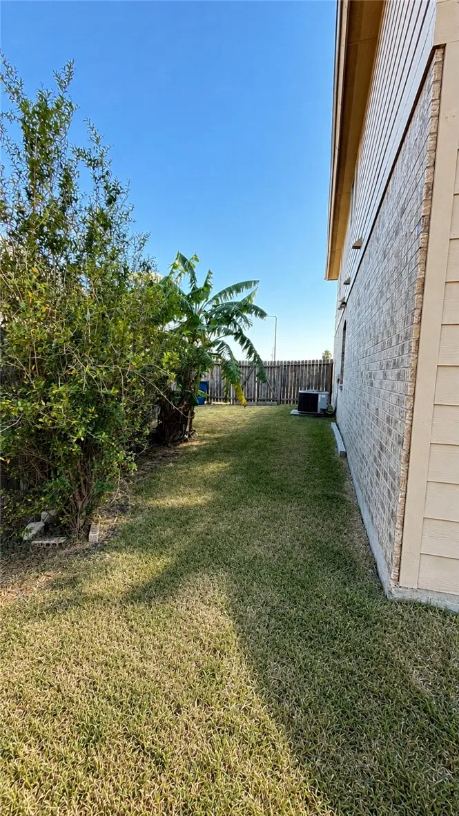2221 Mendocino Drive Portland, TX 78374