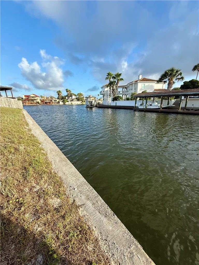 13806 Gunwale Drive Corpus Christi, TX 78418
