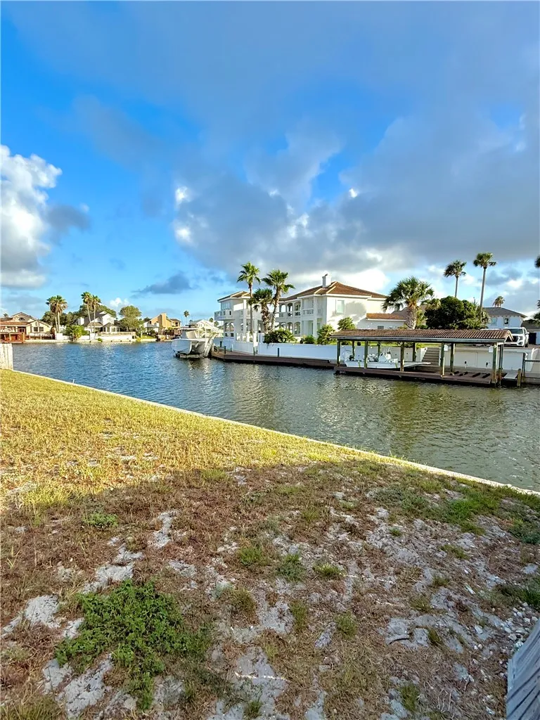 13806 Gunwale Drive Corpus Christi, TX 78418