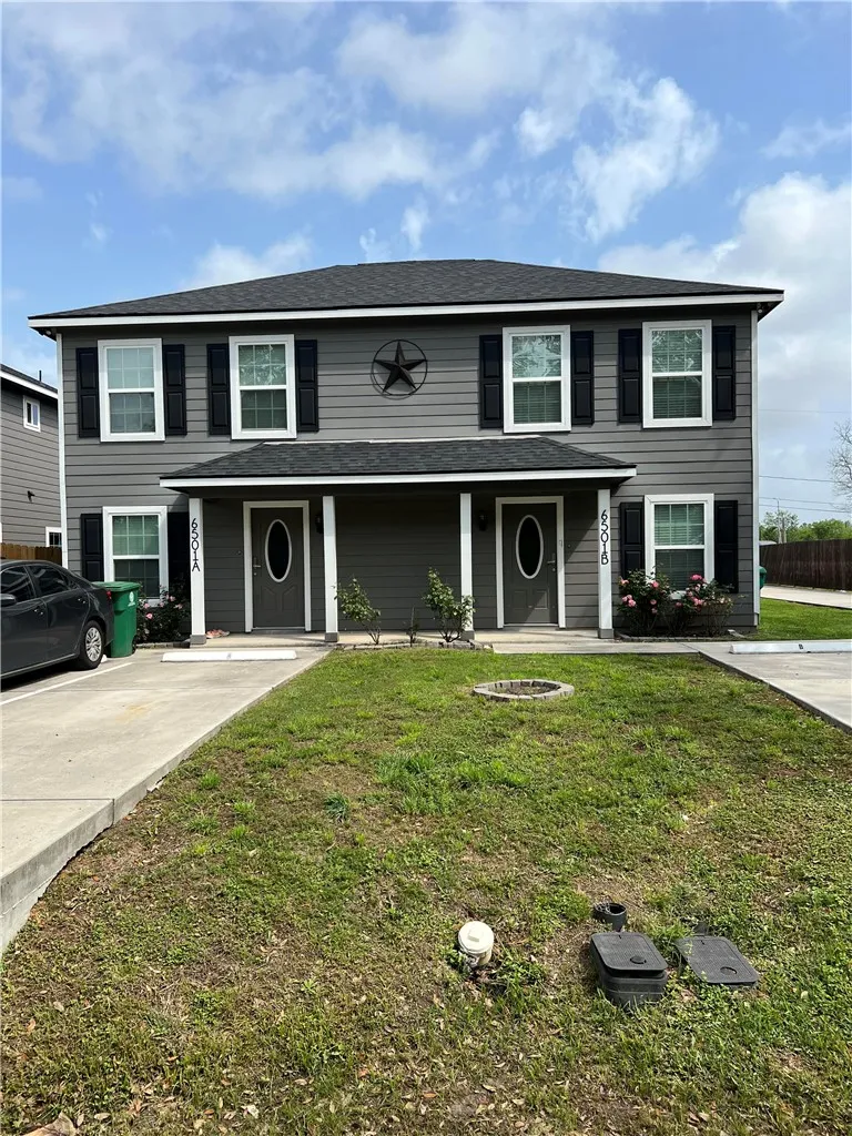 6501 Osprey Drive #A+B Houston, TX 77048
