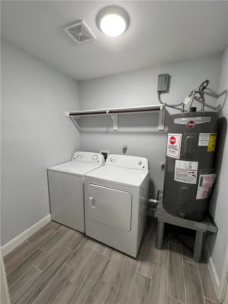 6501 Osprey Drive #A+B Houston, TX 77048
